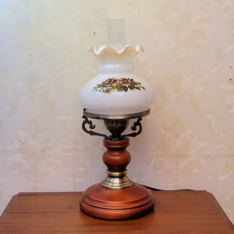Lampe de Table en Terre Cuite | Design Intemporel et Lueur Chaleureuse
