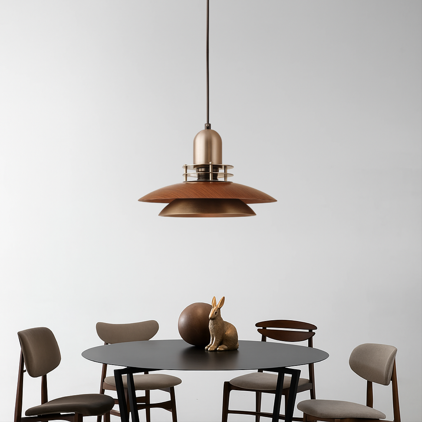 Lampe à Suspension en Bois de Noyer | Élégance Naturelle et Design Moderne