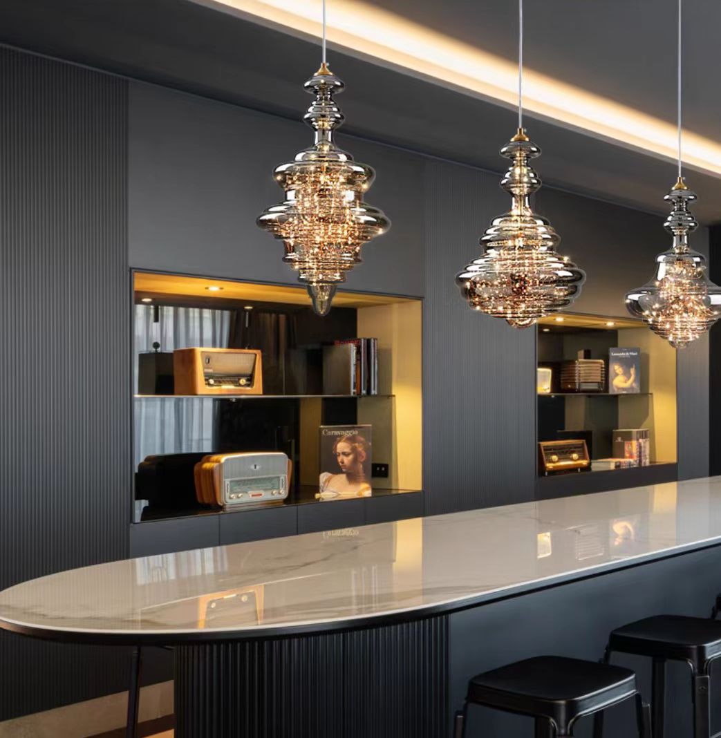 Lampe Suspendue Grise Design Élégant | Éclairage Ambiance et Matériaux Luxueux