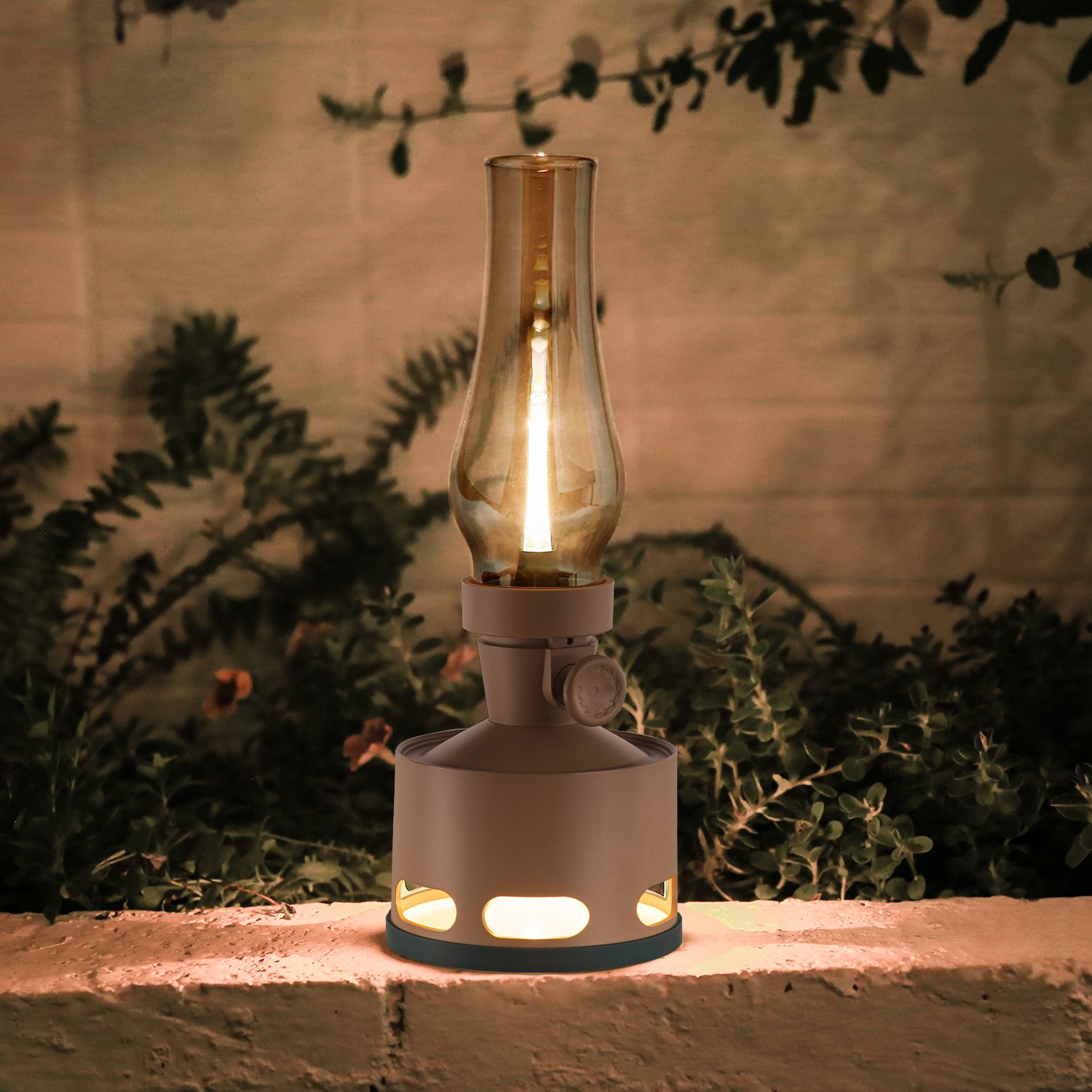 Lanterne LED Ancienne Style Rétro | Charme Nostalgique et Efficacité Énergétique