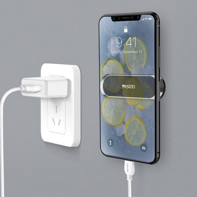 Support Téléphone Magnétique Voiture | Installation Rapide et Forte Adhérence