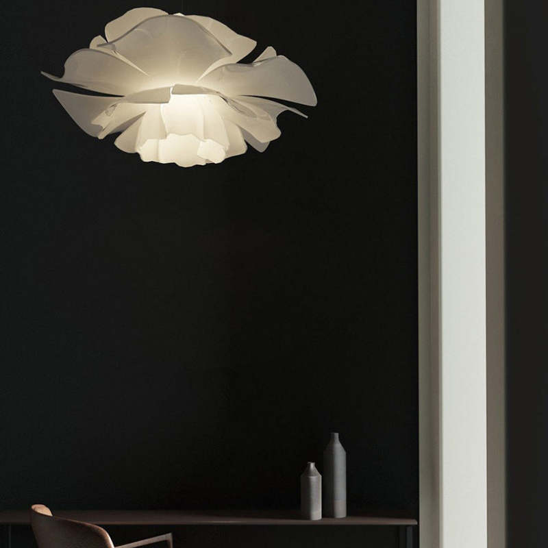 Lumière Suspendue Florale Moderne | Élégance et Ambiance Accueillante