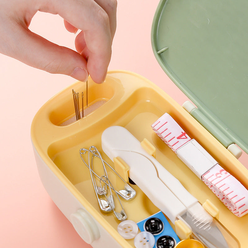 en-Un-Coffret de Couture avec Bouton et Dé à Coudre