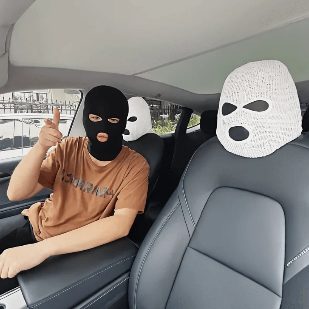 Gestrickte Wollbalaklava – angenehme Wärme für winterliche Ausflüge