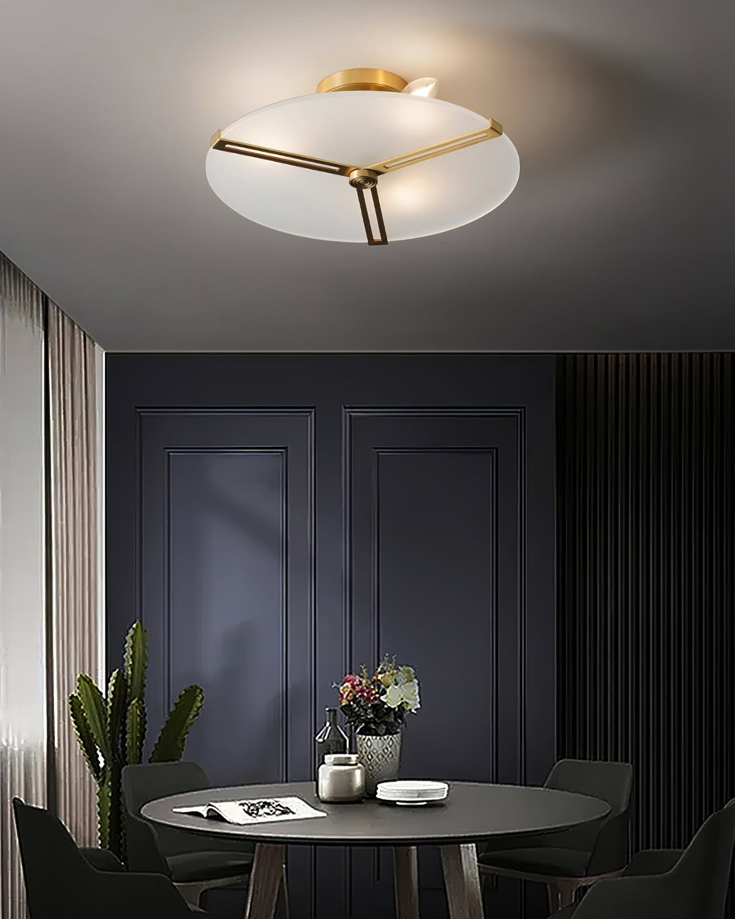 Plafonnier Moderne en Verre et Métal | Design Élégant et Illumination Chaleureuse