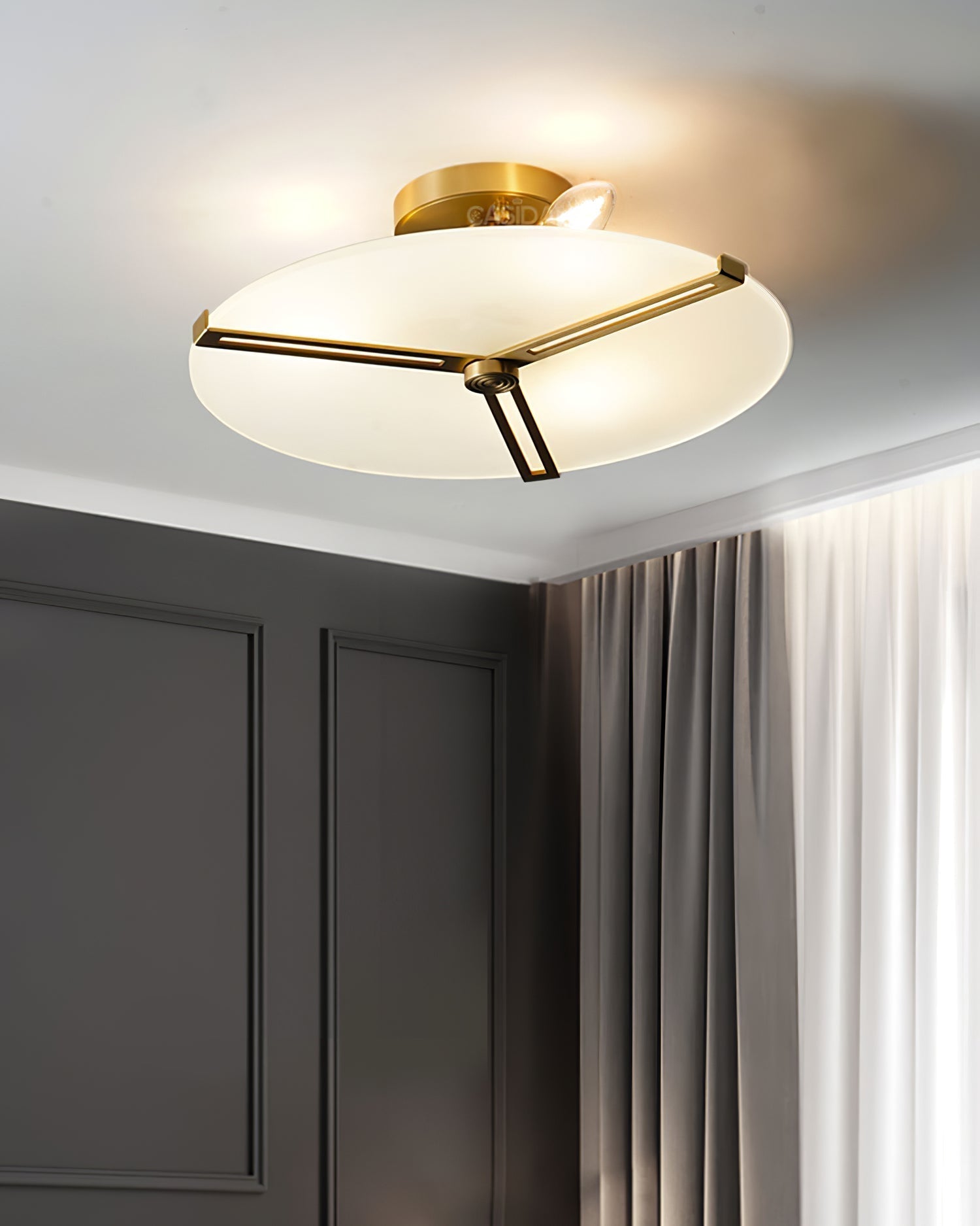 Plafonnier Moderne en Verre et Métal | Design Élégant et Illumination Chaleureuse