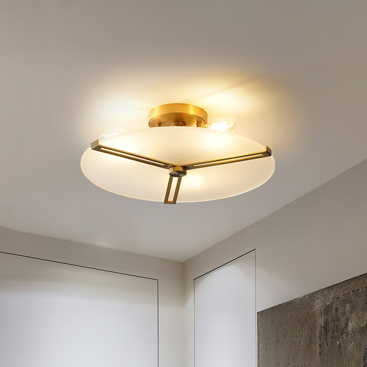 Plafonnier Moderne en Verre et Métal | Design Élégant et Illumination Chaleureuse