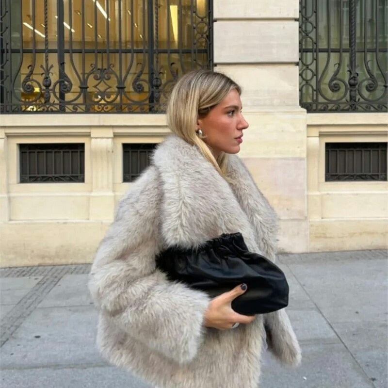 Veste en Fausse Fourrure Écologique | Élégance et Chaleur Luxueuse