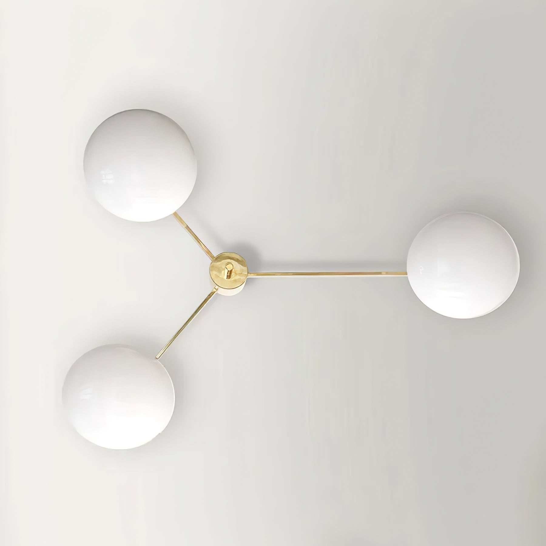 Plafonnier Art Déco en Verre | Élégance et Style pour Intérieur