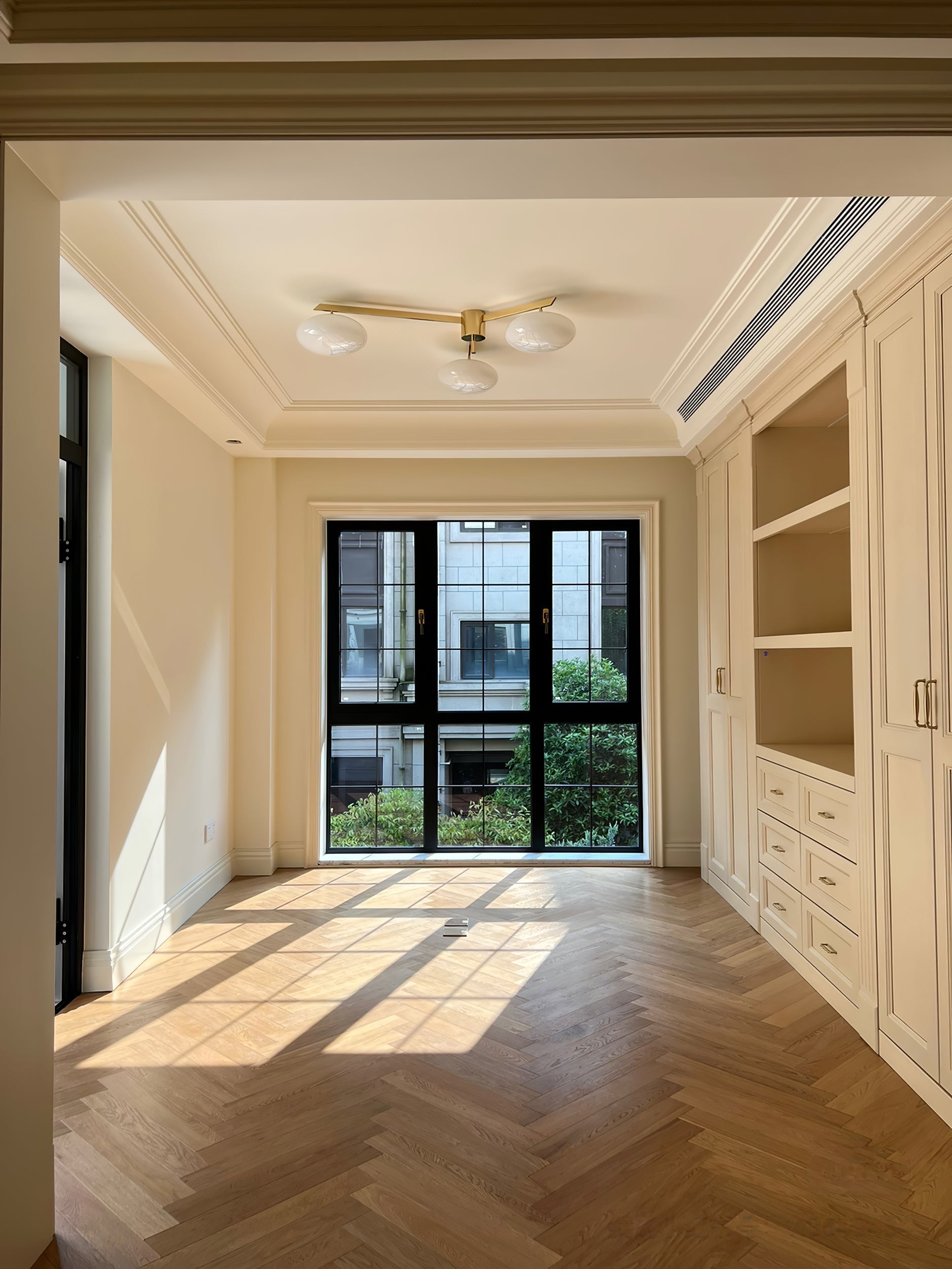 Plafonnier Art Déco en Verre | Élégance et Style pour Intérieur