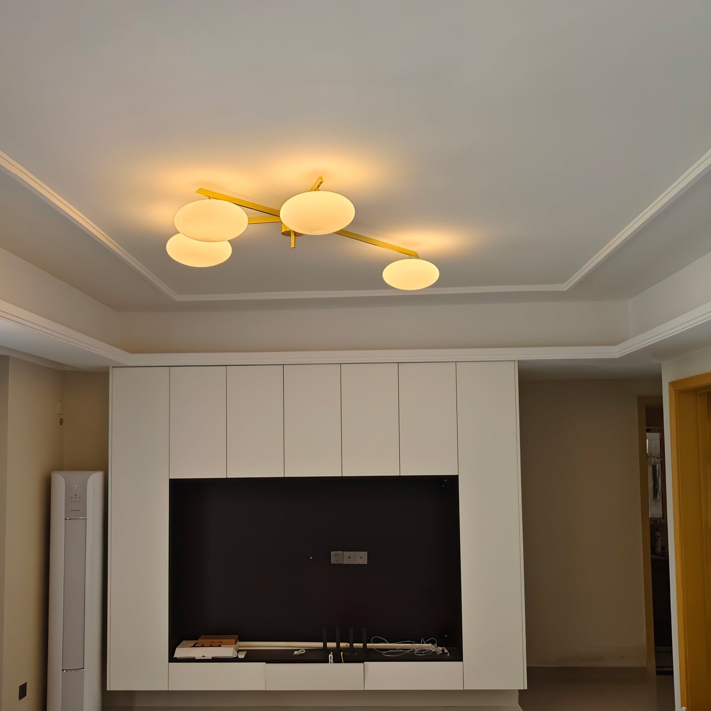 Plafonnier Art Déco en Verre | Élégance et Style pour Intérieur