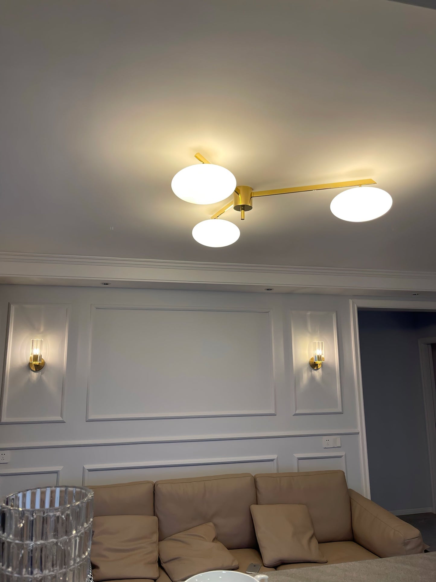 Plafonnier Art Déco en Verre | Élégance et Style pour Intérieur