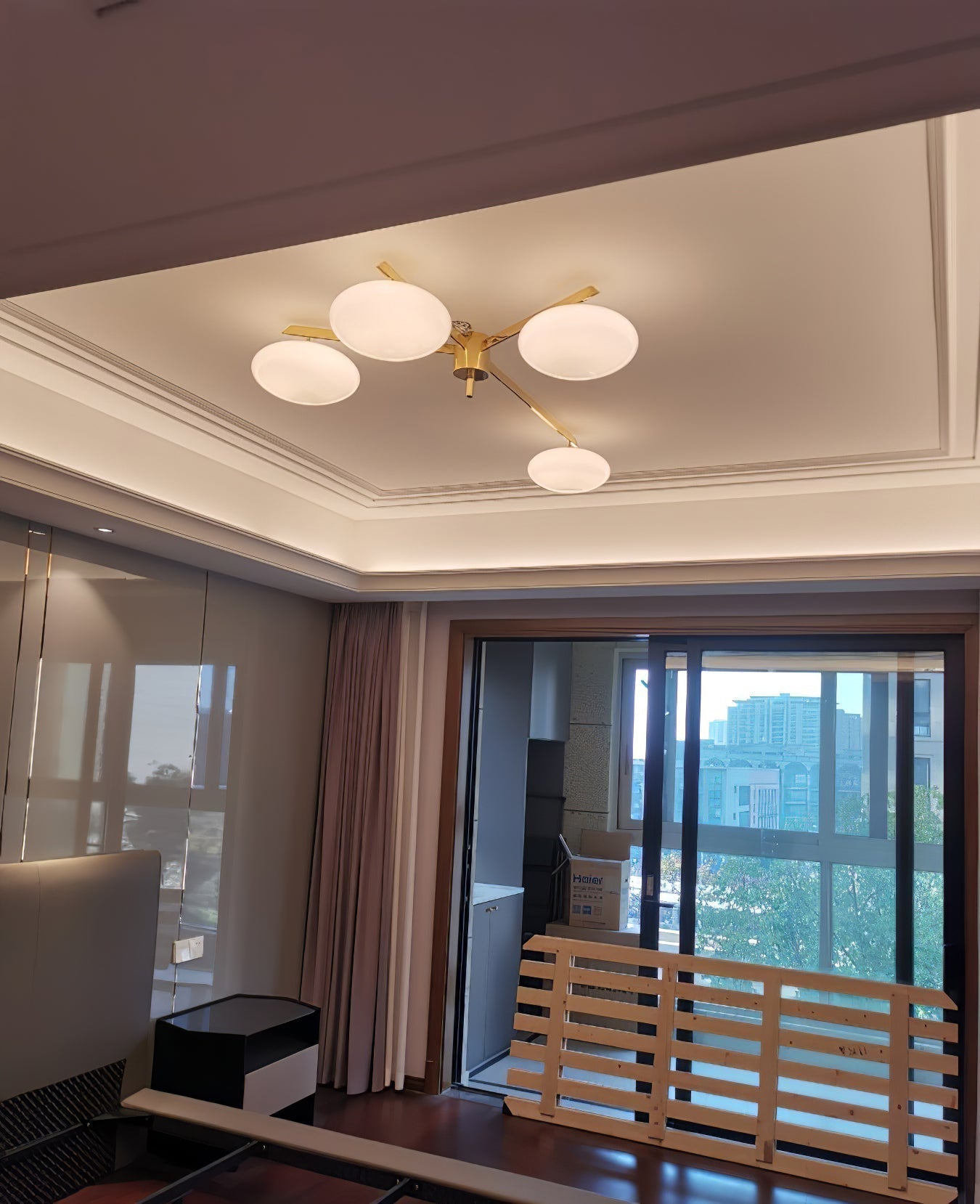 Plafonnier Art Déco en Verre | Élégance et Style pour Intérieur