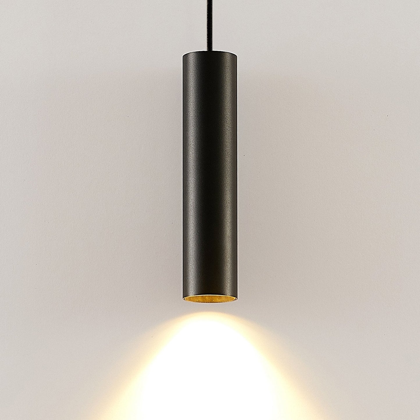 Lampe Suspendue en Aluminium Noir | Éclairage Élégant pour Cuisine et Salle à Manger