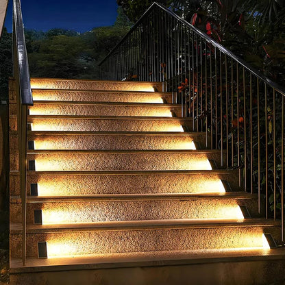 Lampes Solaires pour Escaliers Extérieurs | Éclairage Écologique et Design Élégant