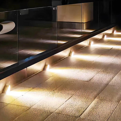 Lampes Solaires pour Escaliers Extérieurs | Éclairage Écologique et Design Élégant