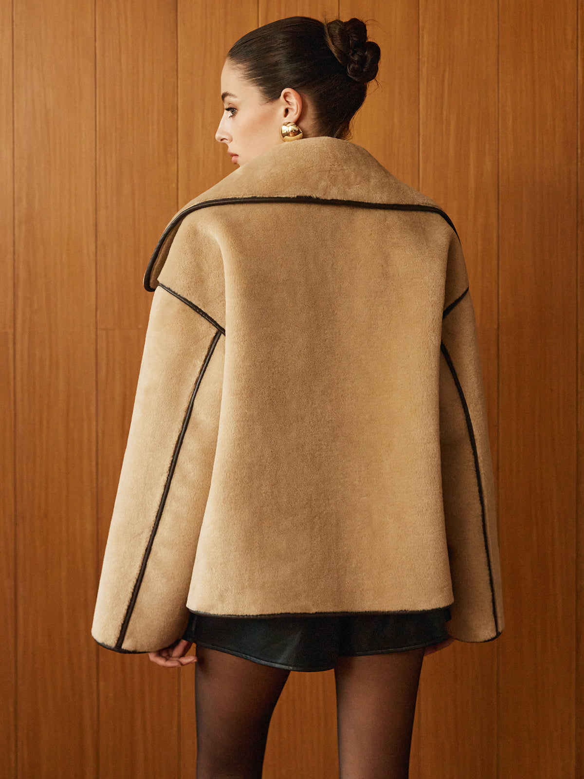 Manteau Long en Minky | Chaud et Élégant avec Piping Contrasté