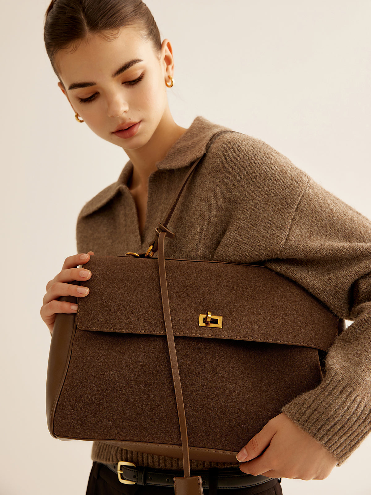 Sac à Main Femme Noir Spacieux | Polyuréthane Durable et Élégant