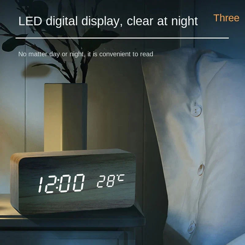 Réveil LED en Bois Intelligent | Alarme Vocale et Luminosité Ajustable
