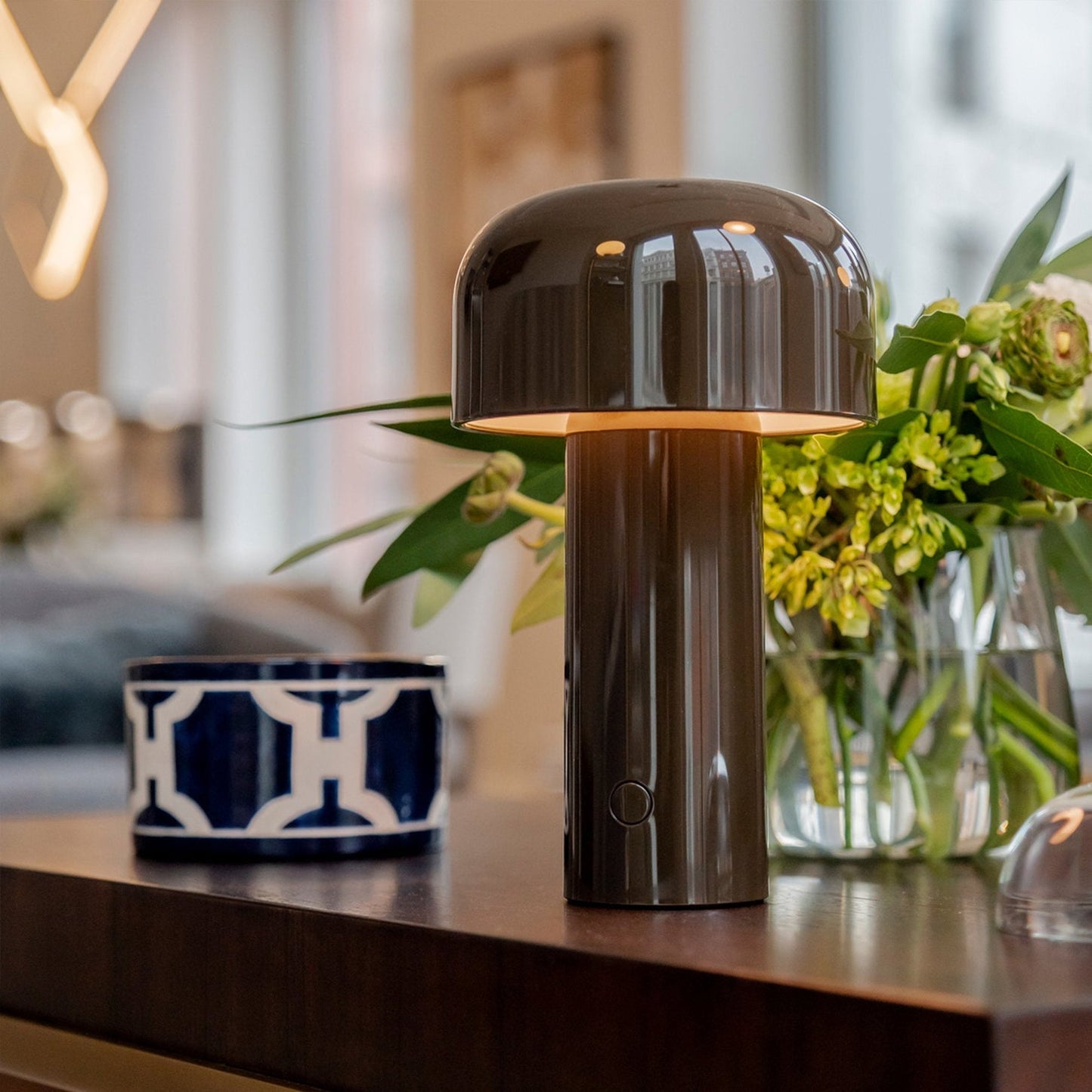 Lampe LED Rechargeable Portable | Design Élégant et Fonctionnel