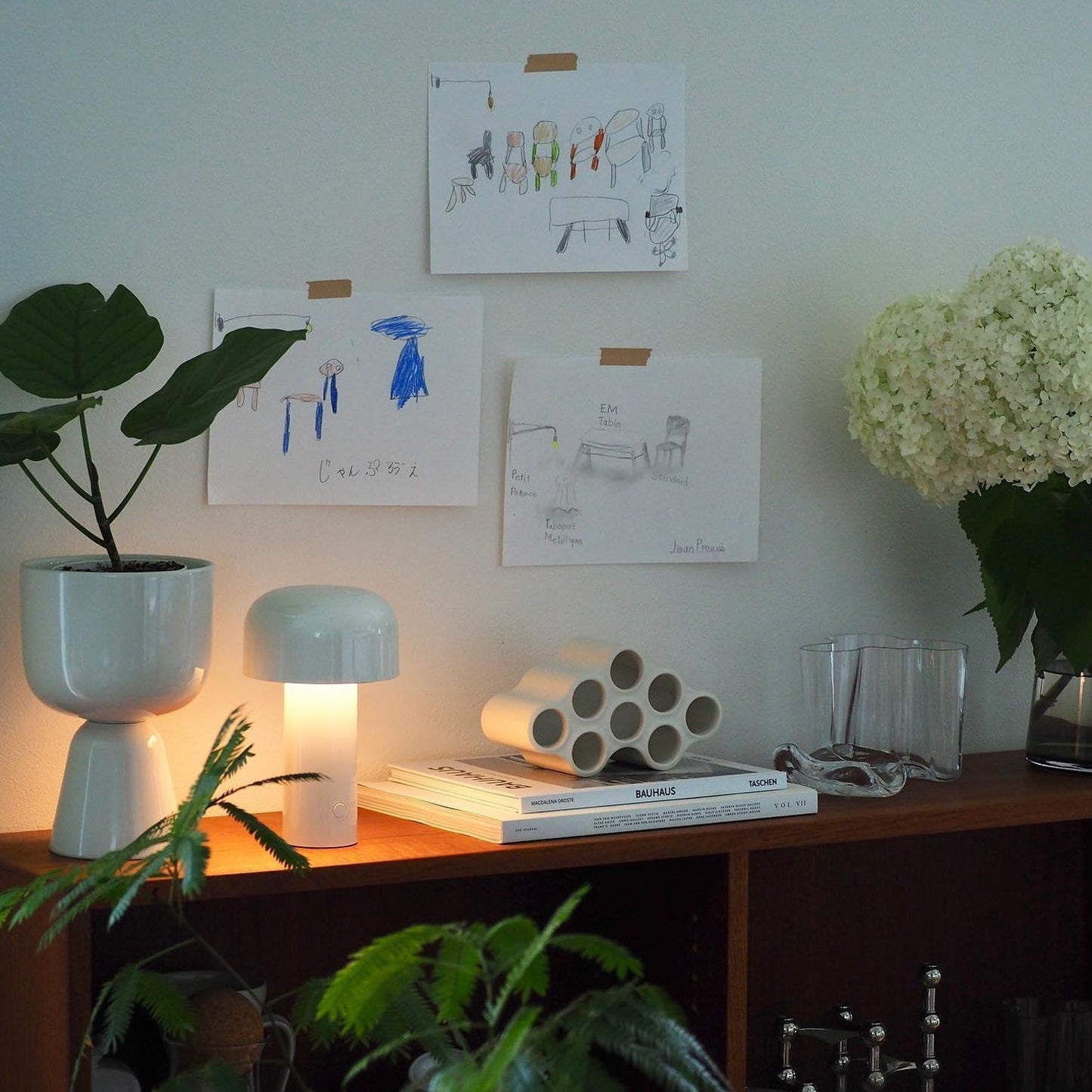 Lampe LED Rechargeable Portable | Design Élégant et Fonctionnel