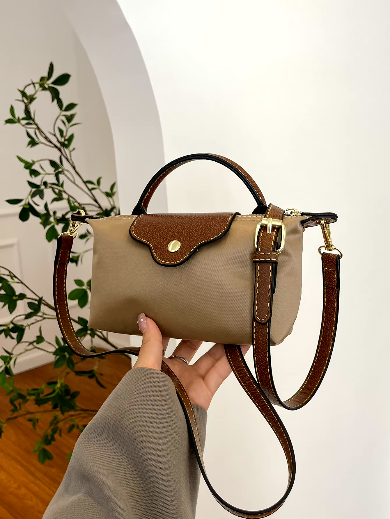 Sac Bandoulière Chic Noir pour Femmes | Compact et Élégant pour Vos Essentiels