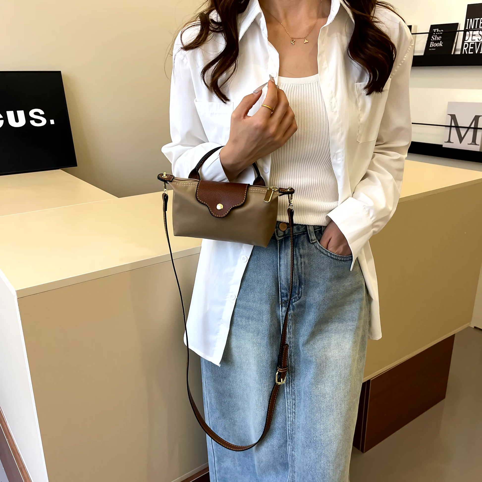 Sac Bandoulière Chic Noir pour Femmes | Compact et Élégant pour Vos Essentiels