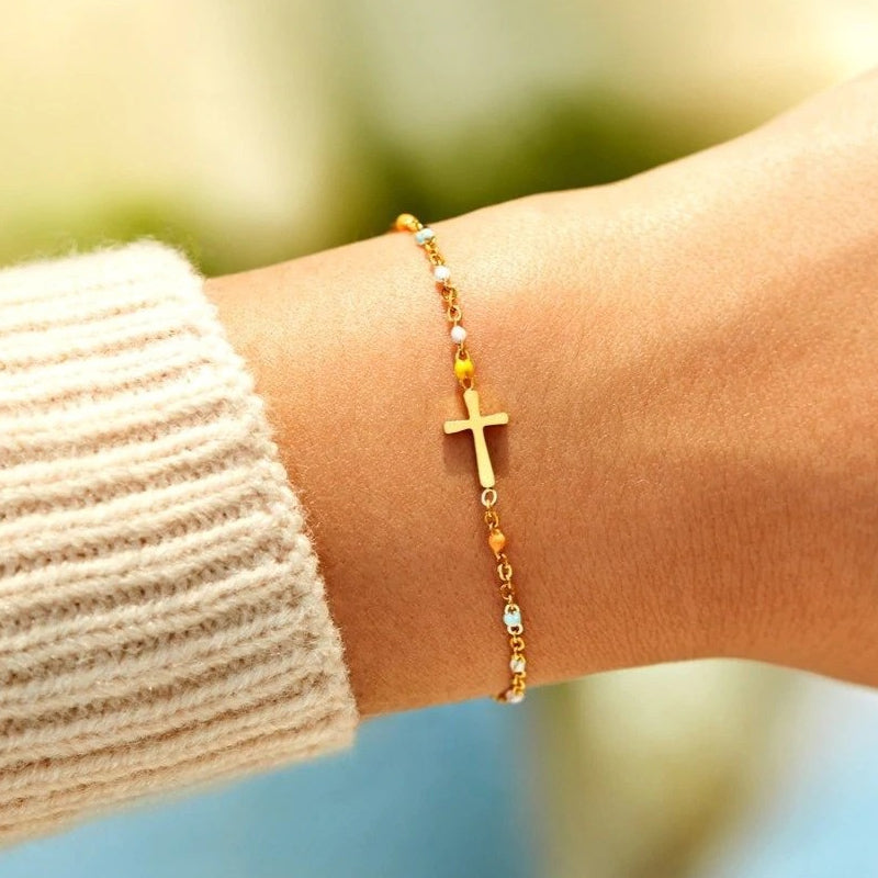 Bracelet Croix Ajustable en Argent | Design Élégant et Durable pour Amis