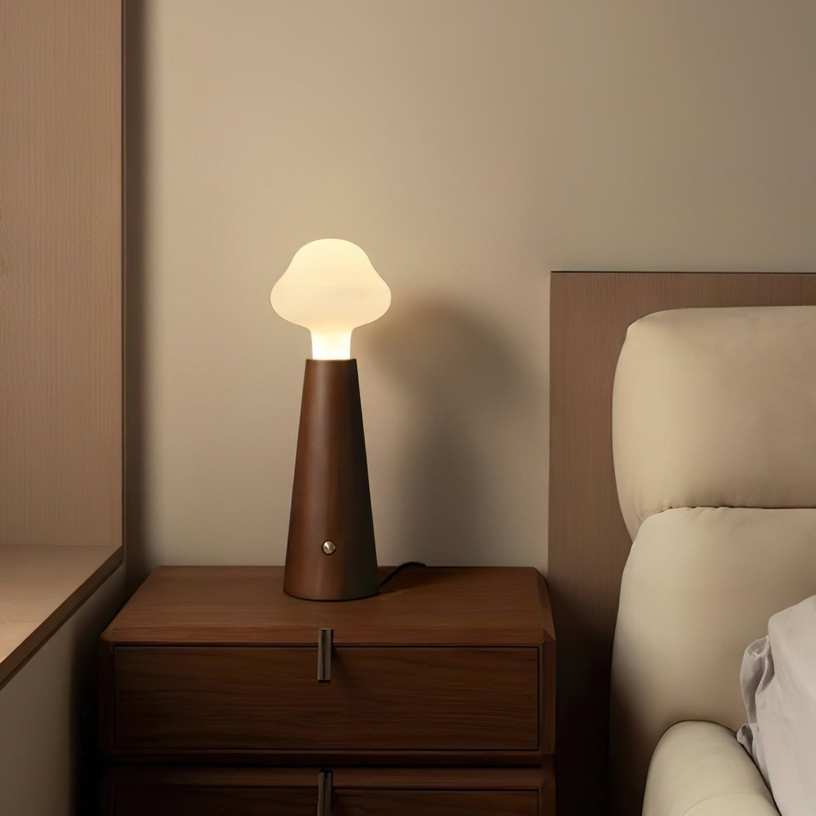 PoétiGlow – Lampe de Table Élégante et Poétique