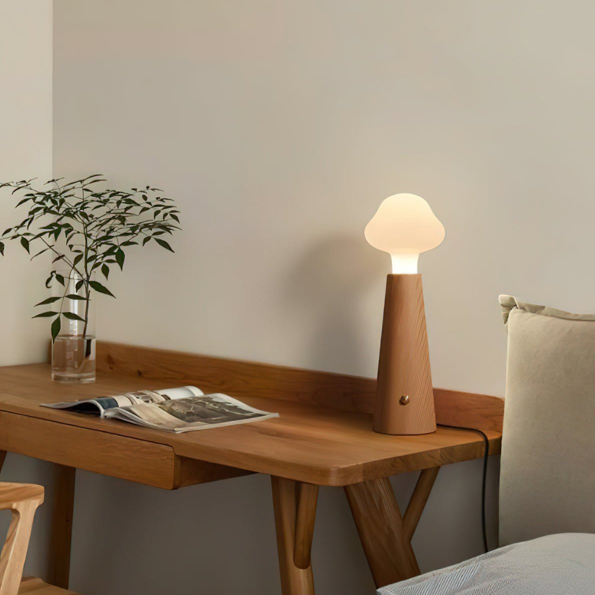 PoétiGlow – Lampe de Table Élégante et Poétique