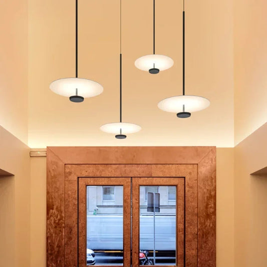Lampe de Plafond Contemporaine | Élégance Minimaliste pour Intérieurs Modernes