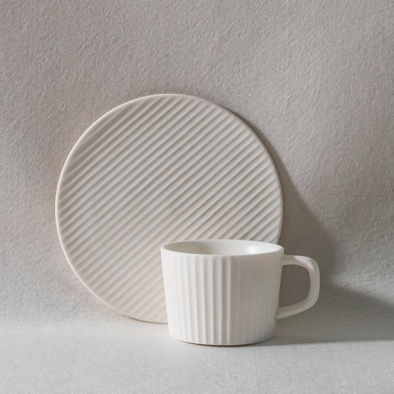 Tasses à Café en Grès Élégantes | Design Minimaliste et Durable