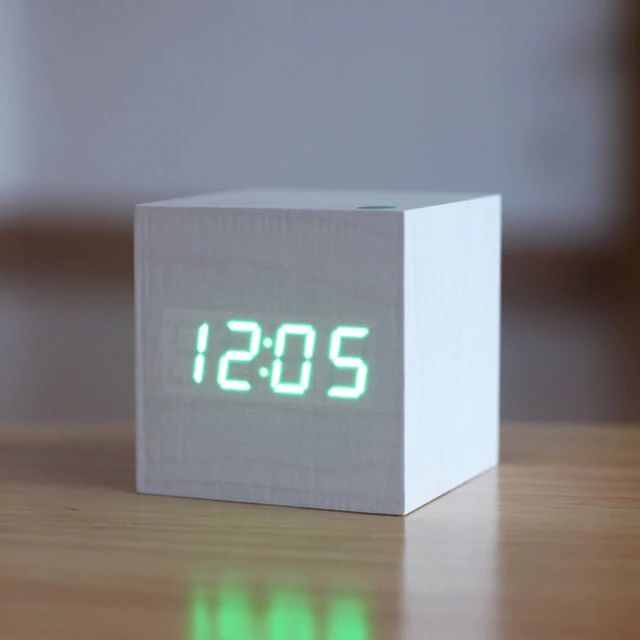 Horloge Numérique Compacte pour Bureau | Design Élégant et Précis