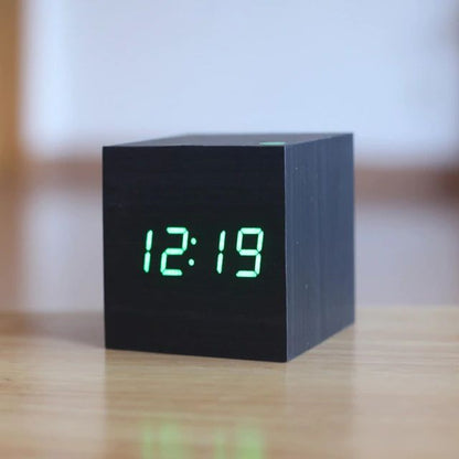 Horloge Numérique Compacte pour Bureau | Design Élégant et Précis