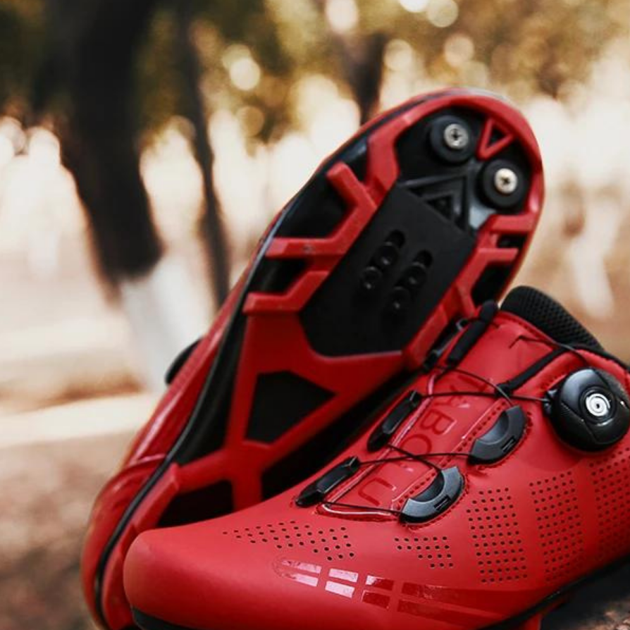 Chaussures de Cyclisme Ergonomiques | Confort et Performance Accrus
