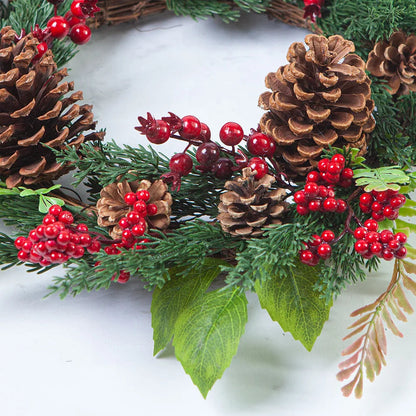 Couronne de Noël aux Baies Rouges | Charme Festif et Durable pour Décoration