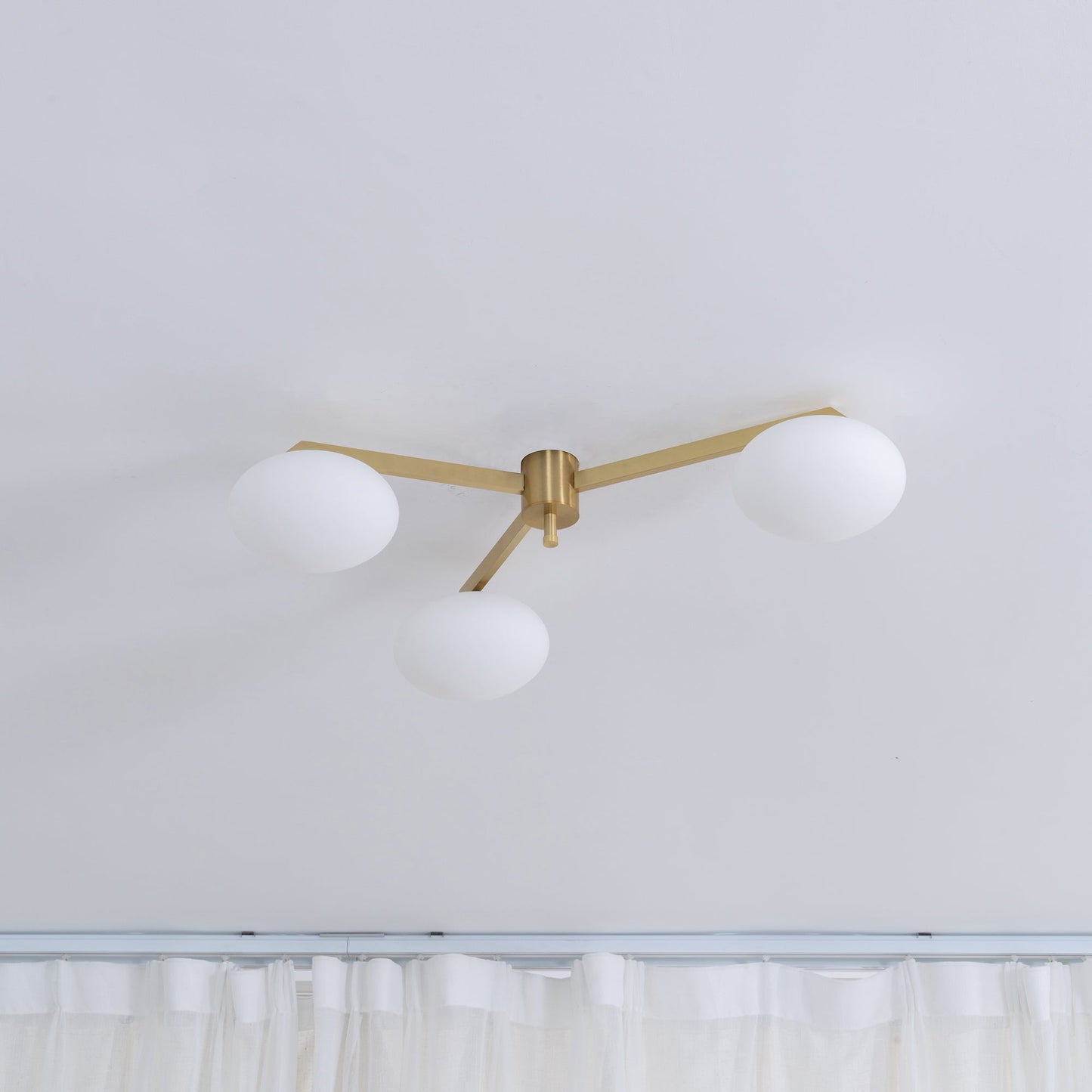 Plafonnier Art Déco en Verre | Élégance et Style pour Intérieur