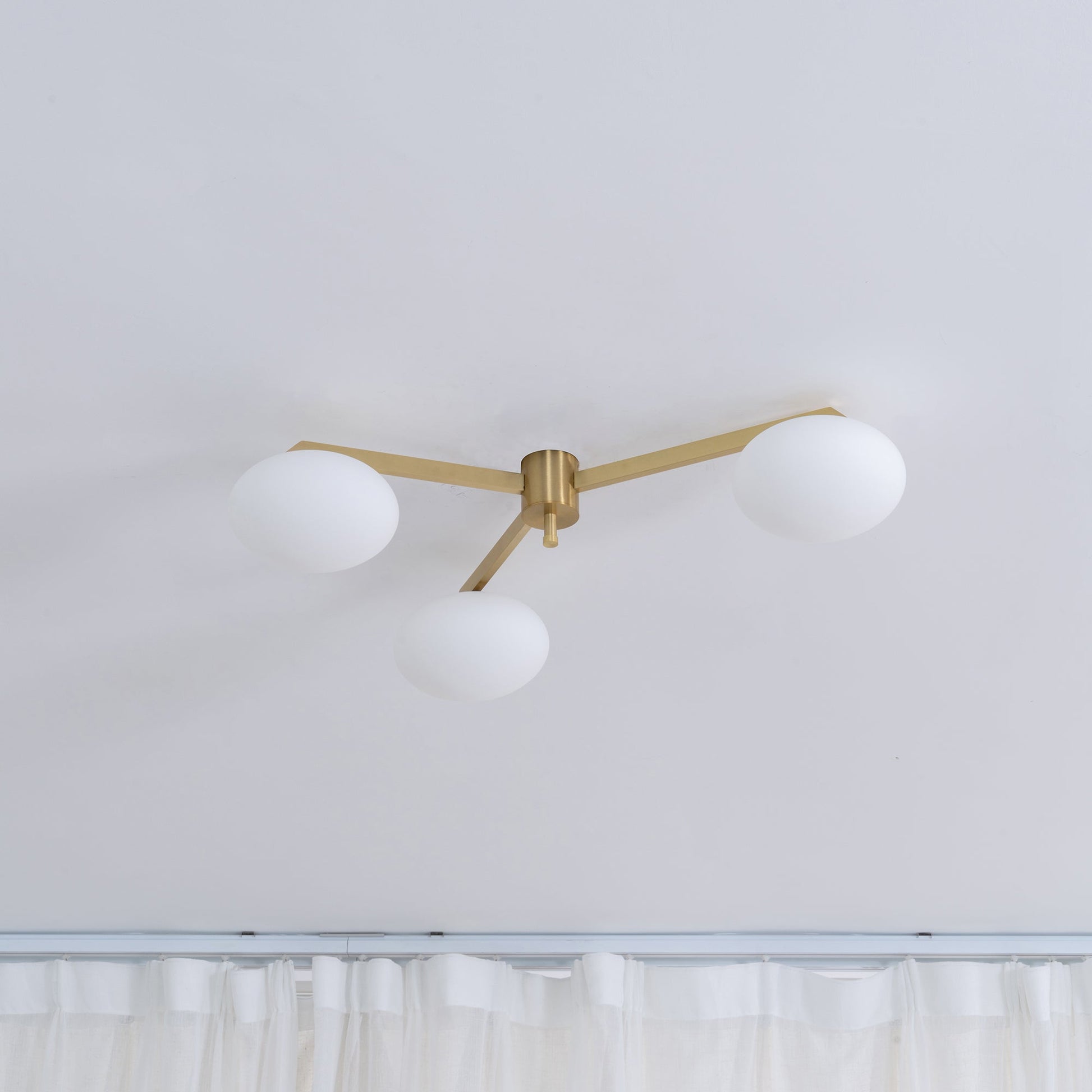Plafonnier Art Déco en Verre | Élégance et Style pour Intérieur