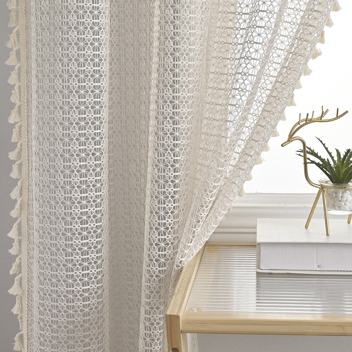 Rideaux en Voile Beige Doux | Élégance Lumineuse pour Espaces Sophistiqués