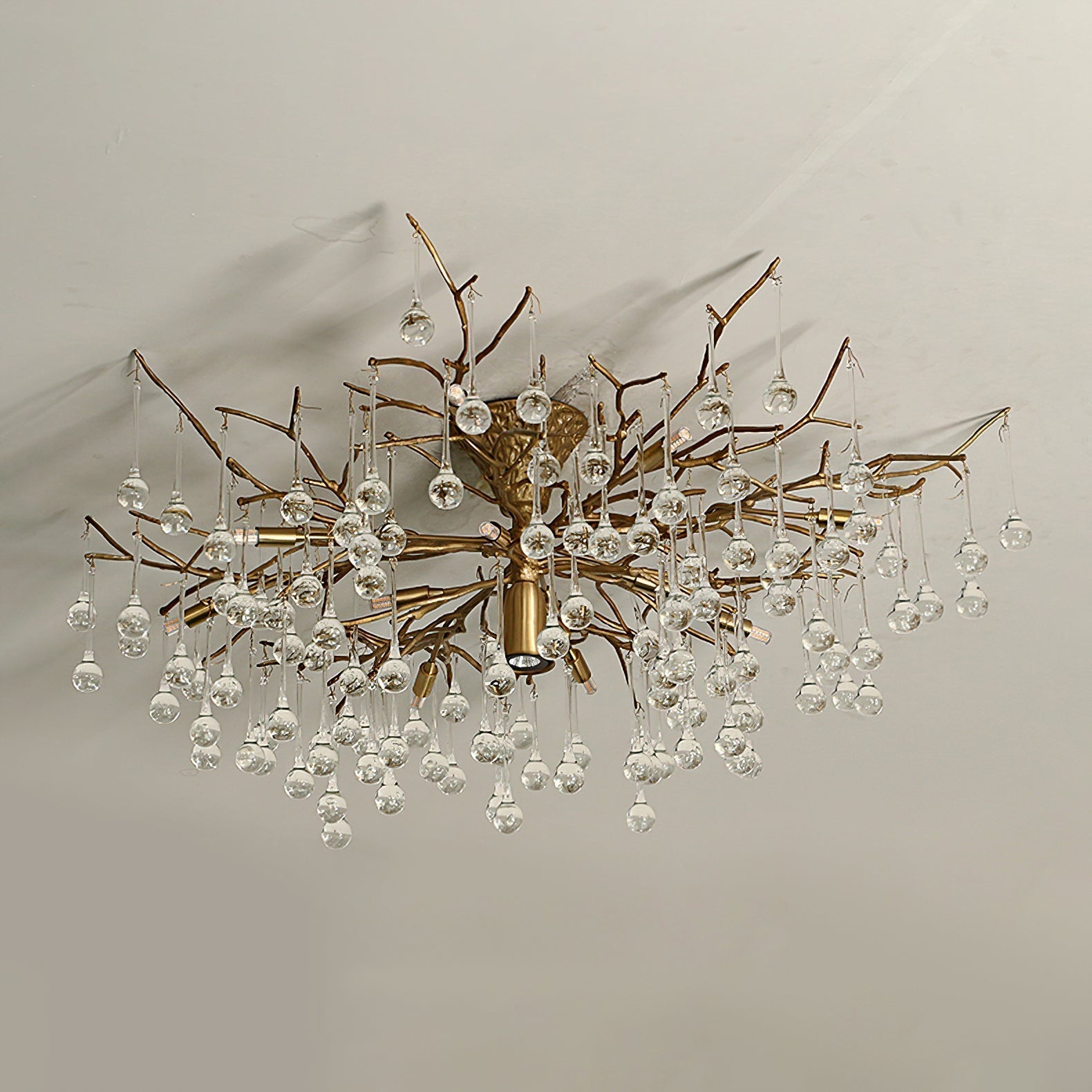 Plafonnier Élégant en Verre | Finition Luxueuse et Lumière Douce