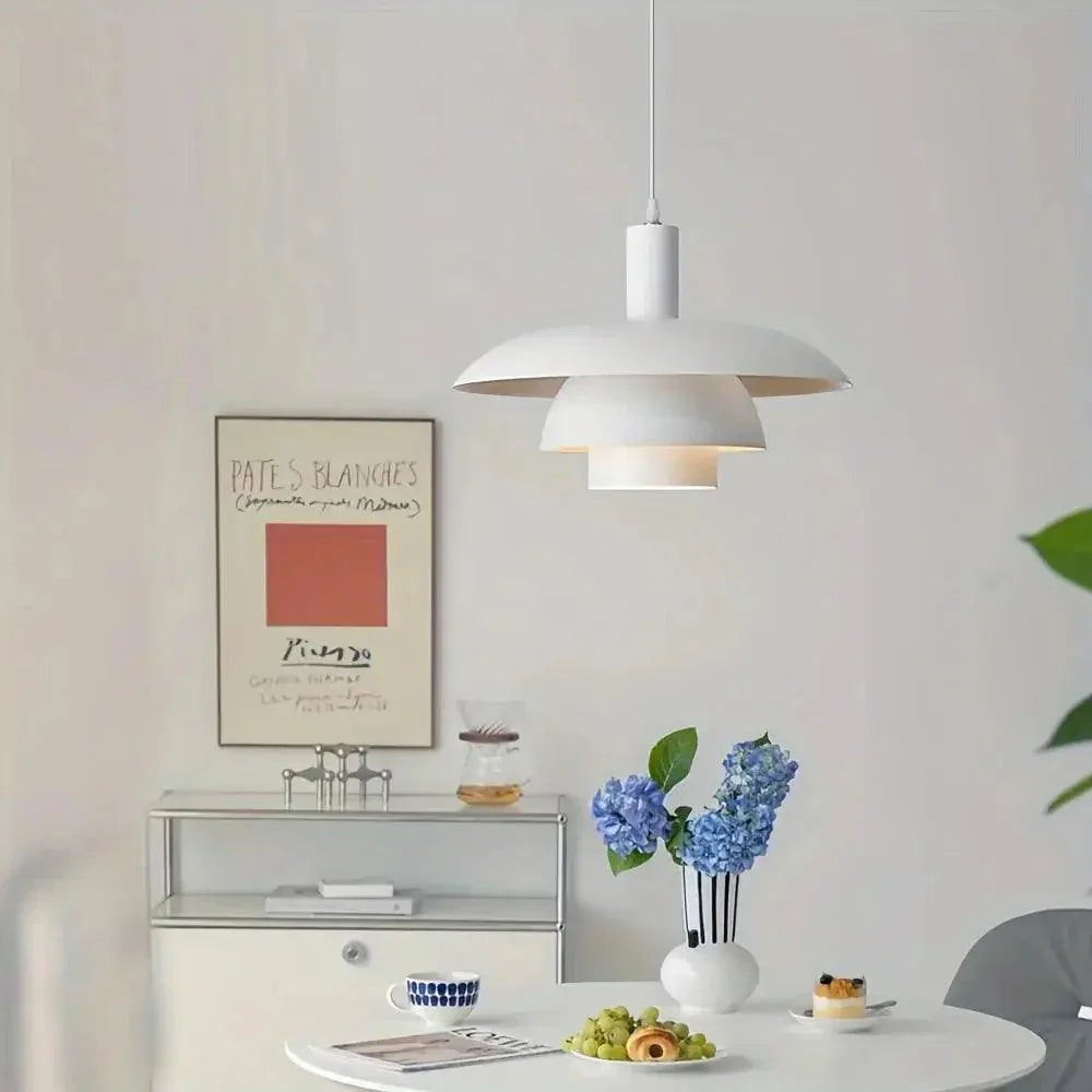 Luminaire Suspendu Scandinave | Élégance et Polyvalence pour Espaces Modernes