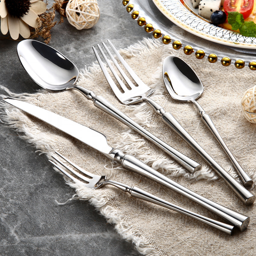 Couverts en Acier Inoxydable 24 Pièces | Ensemble Élégant pour Dîner Chic