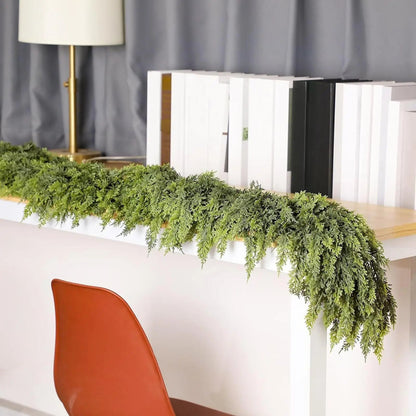Guirlande de Noël en Cyprès | Décoration Élégante avec Lumières LED