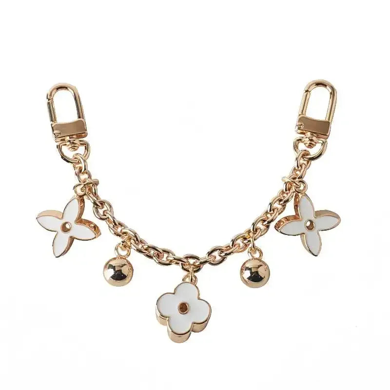 Pendentif Chaîne de Fleurs | Accessoire Élégant pour Sacs et Téléphones