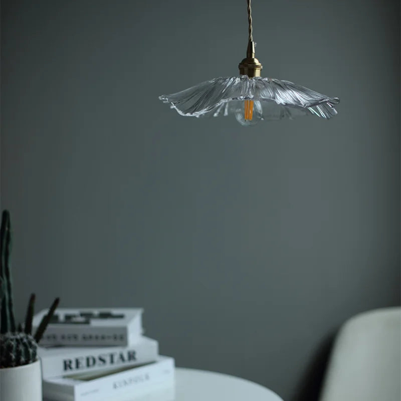 Lampe Suspendue Fleur Chic | Détails Artistiques pour Ambiance Sophistiquée