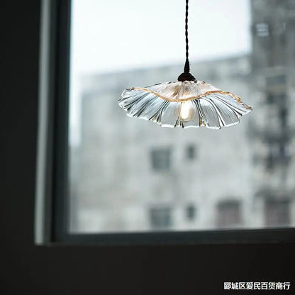 Lampe Suspendue Fleur Chic | Détails Artistiques pour Ambiance Sophistiquée