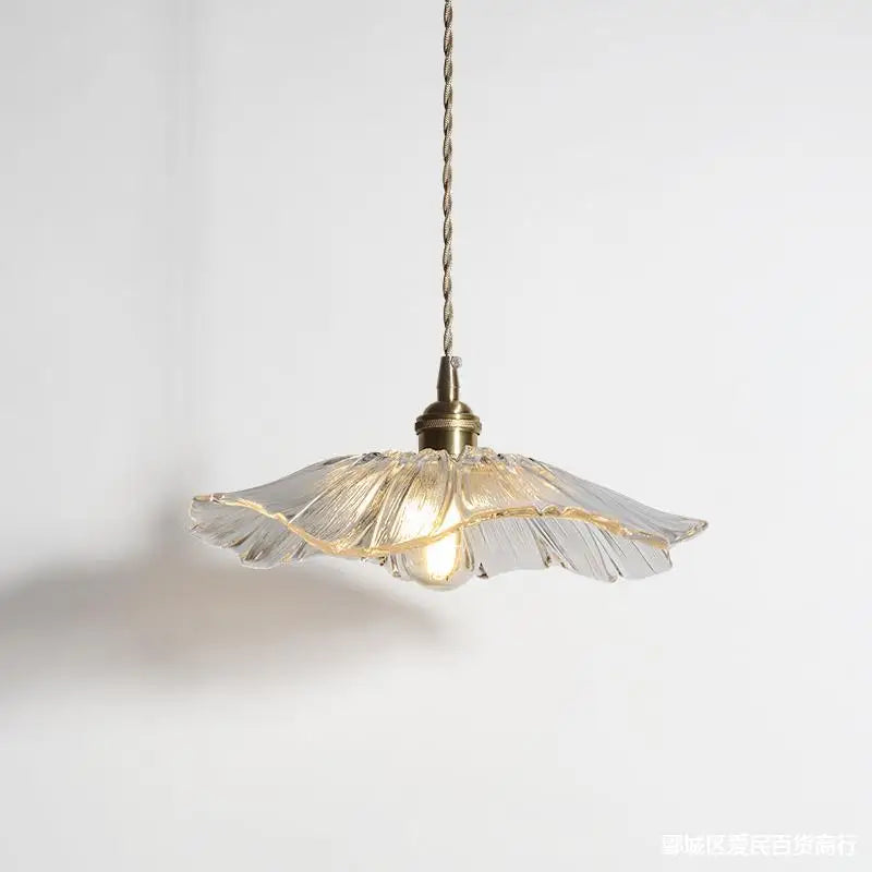 Lampe Suspendue Fleur Chic | Détails Artistiques pour Ambiance Sophistiquée