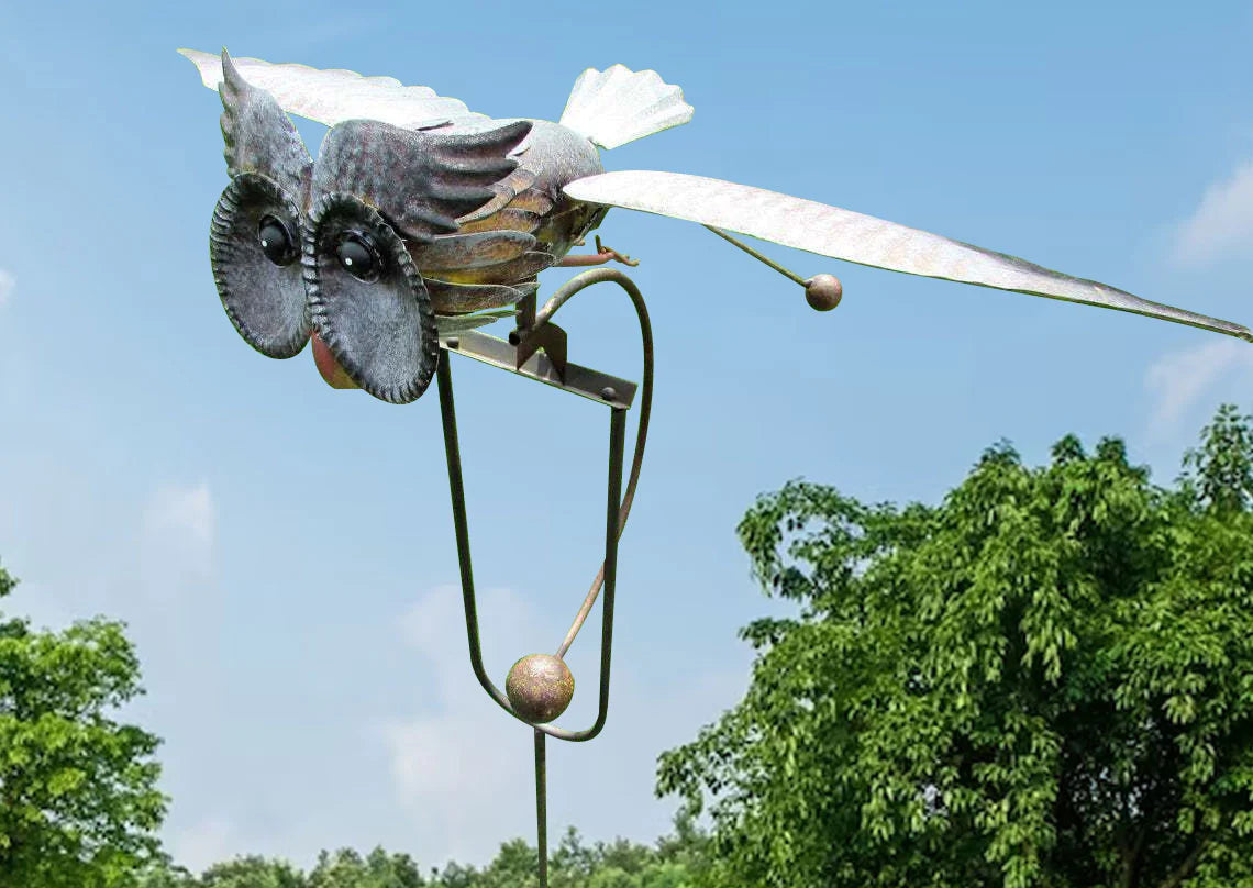Sculpture Cinétique en Métal | Danse de Lumière et de Vent