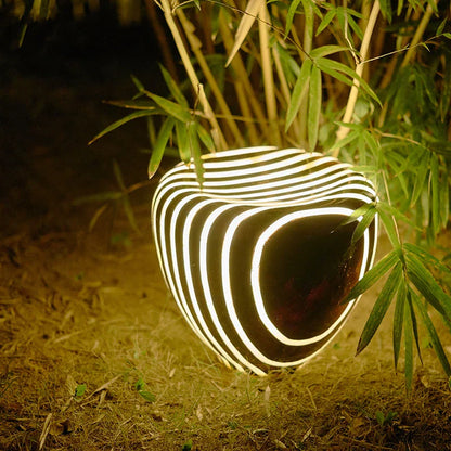 Lumière Solaire de Jardin | Design en Pierre et Résistante aux Intempéries