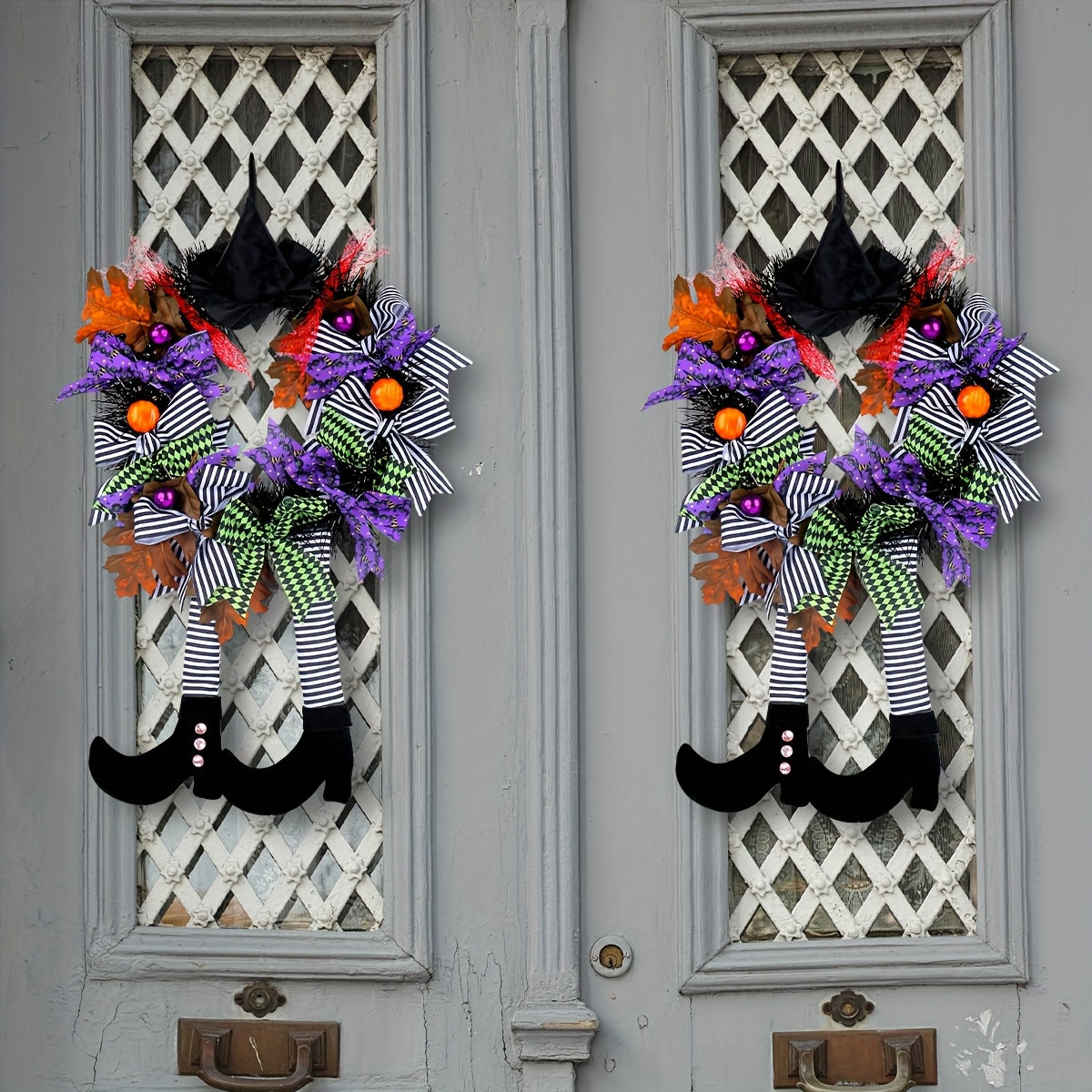 Couronne d'Halloween avec Jambes de Sorcière | Décoration Fantaisiste et Accueillante